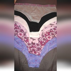 Wemons clothing
